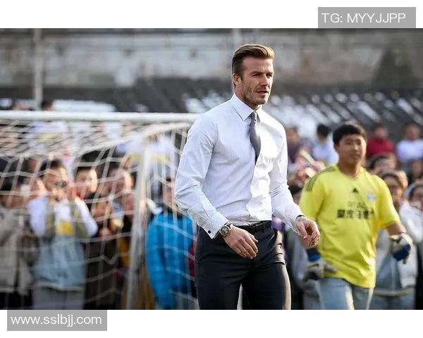 足球明星闪耀秀场展现风采引领时尚潮流与运动魅力完美结合 足球明星闪耀秀场展现风采引领时尚潮流与运动魅力完美结合