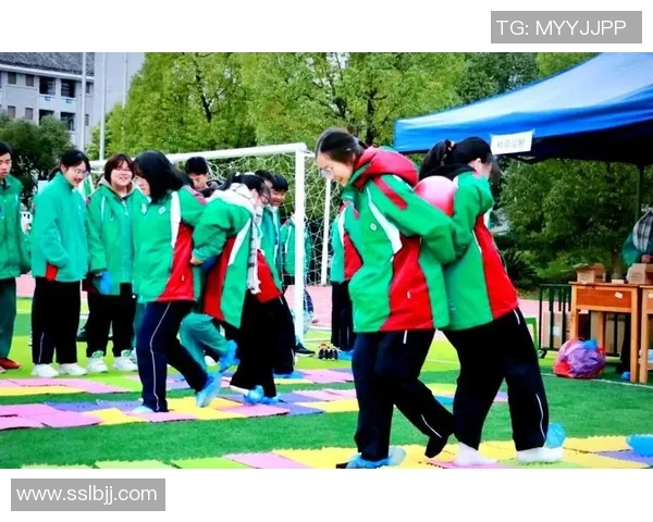 遵义四中足球明星的成长之路与校园文化的深厚影响 遵义四中足球明星的成长之路与校园文化的深厚影响